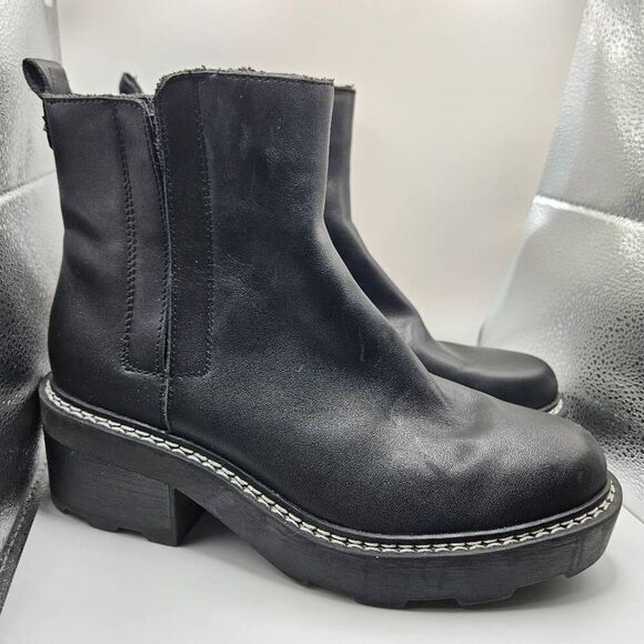 Calvin Klein Amina womens Ankle Boot Size 8M Line New Conditions - Picture 7 of 10